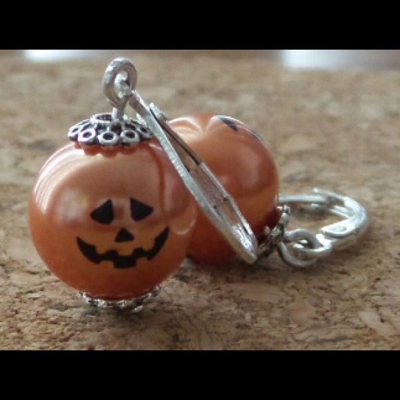Acrylic Pumpkin Face Lever Back Earrings - Picture 8 of 8